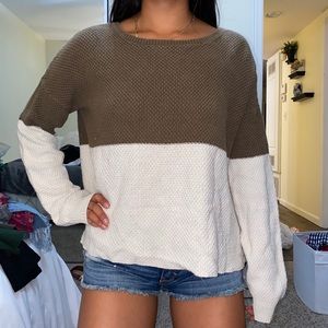 Volcom sweater
